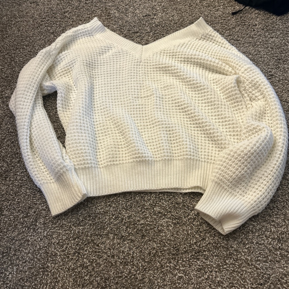 SHEIN White V-Neck Sweater with Waffle Knit Texture